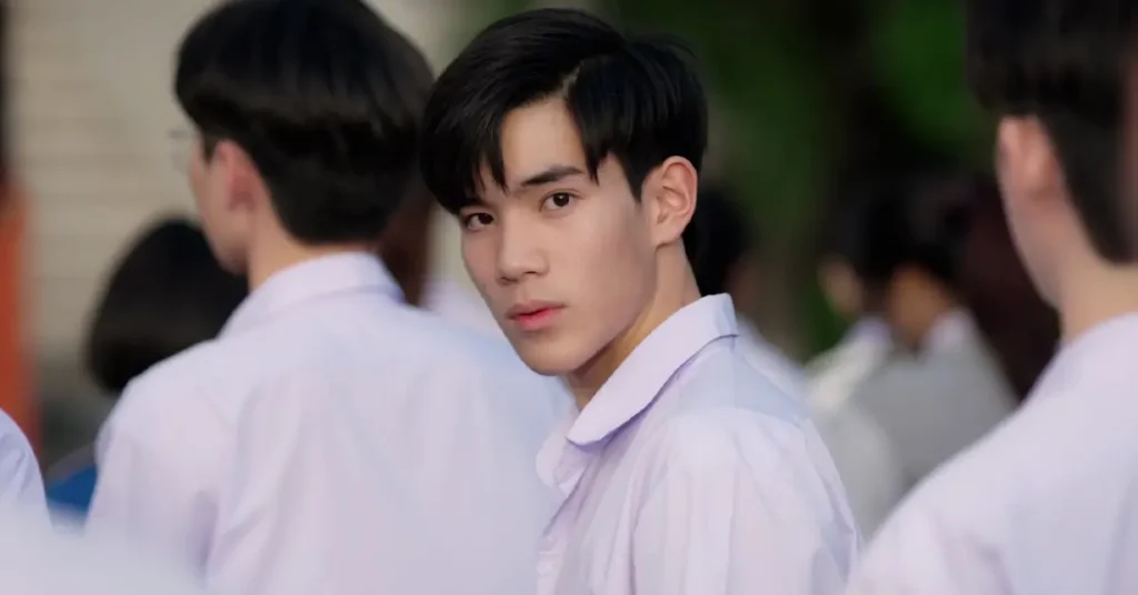 โฟร์ท ณัฐวรรธน์ จิโรชน์ธิกุล ผมเป็นศิลปิน จากเด็กที่แม่พาเข้าวงการ สู่คนที่ทำทุกอย่างเพื่อสร้างความสุขให้คนอื่น 109 โฟร์ท ณัฐวรรธน์