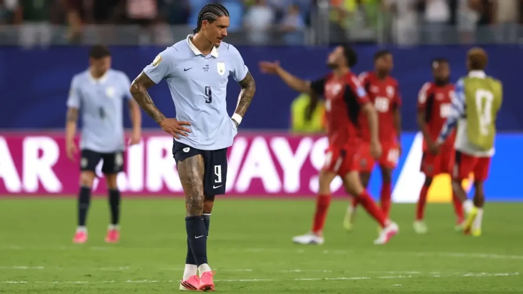 อุรุกวัย พบ เคปเวิร์ด อุรุกวัยเสมอเคปเวิร์ดสุดมหัศจรรย์ 2-2 เบนตันกูร์เซฟวินาทีสุดท้าย กลุ่ม H ฟีฟ่าเวิลด์คัพ 2026 171 อุรุกวัย พบ เคปเวิร์ด