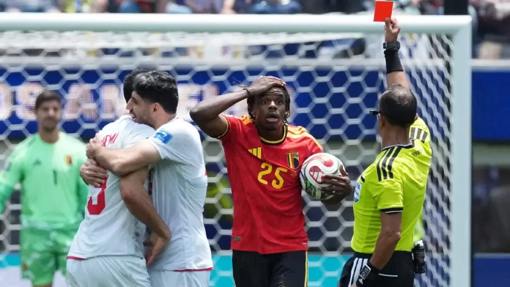 เบลเยียม พบ อิหร่าน 0-0 ใบแดงพลิกเกม เบย์รันวานด์โชว์ฟอร์มเทพคุมทีมเหลือ 10 คน กลุ่ม G ฟีฟ่าเวิลด์คัพ 2026 132 เบลเยียม พบ อิหร่าน