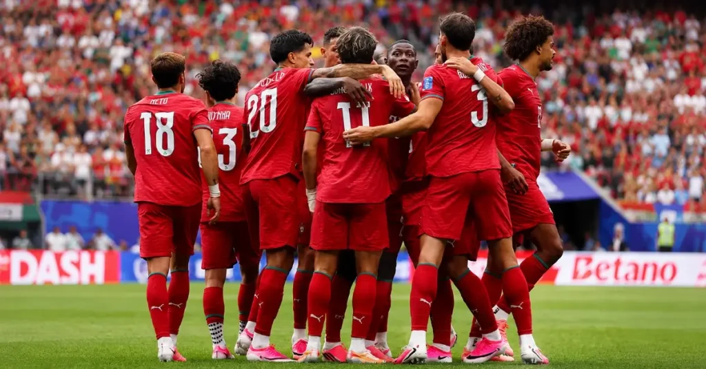 คริสเตียโน โรนัลโด โชว์ฟอร์มเทพ ยิง 2 ประตู พาโปรตุเกสถล่มอุซเบกิสถาน 5-0 คว้าแชมป์ กลุ่ม K ฟุตบอลโลก 2026 95 คริสเตียโน โรนัลโด