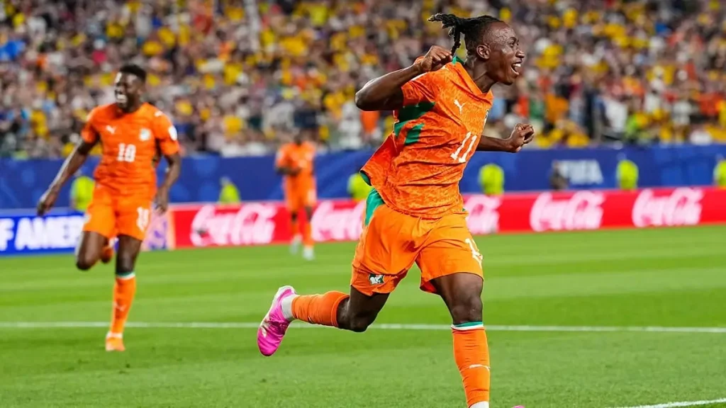ไอวอรีโคสต์ พบ เอกวาดอร์ 1-0 อามาด ดิยาโล ผงาด! ยิงชัยนาทีสุดท้าย จ่าฝูงกลุ่ม E ฟีฟ่าเวิลด์คัพ 2026 114 ไอวอรีโคสต์ พบ เอกวาดอร์