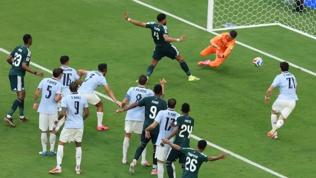 ซาอุดีอาระเบีย พบ อุรุกวัย ยันเสมอ 1-1 กลุ่ม H ที่ไมอามี สเตเดียม ฟีฟ่าเวิลด์คัพ 2026 109 ซาอุดีอาระเบีย พบ อุรุกวัย