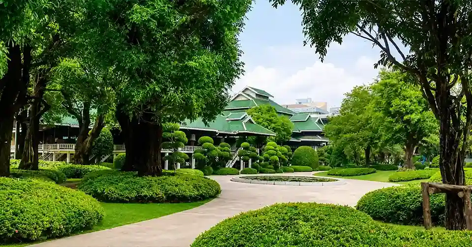บ้านปาร์คนายเลิศ เรือนไม้สักร้อยปีกลางเพลินจิต ที่ซ่อนเรื่องราวของชายผู้เปลี่ยนหน้าตากรุงเทพฯ 40 บ้านปาร์คนายเลิศ2