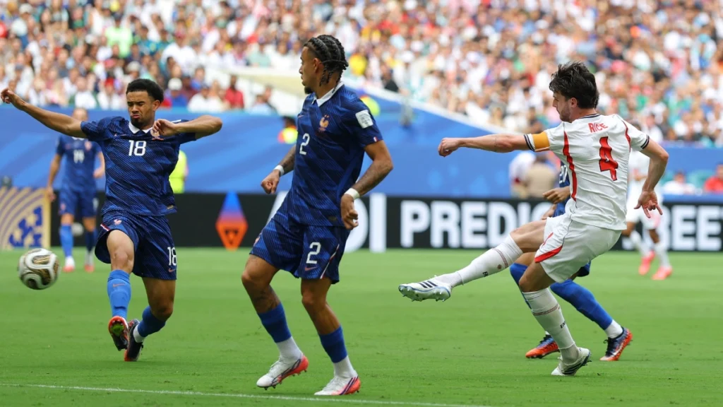 ฝรั่งเศส vs อังกฤษ 4-6 ช็อกโลก! อังกฤษถล่มฝรั่งเศส 6-4 คว้าอันดับ 3 ฟุตบอลโลก ฟีฟ่าเวิลด์คัพ 2026 56 ฝรั่งเศส vs อังกฤษ