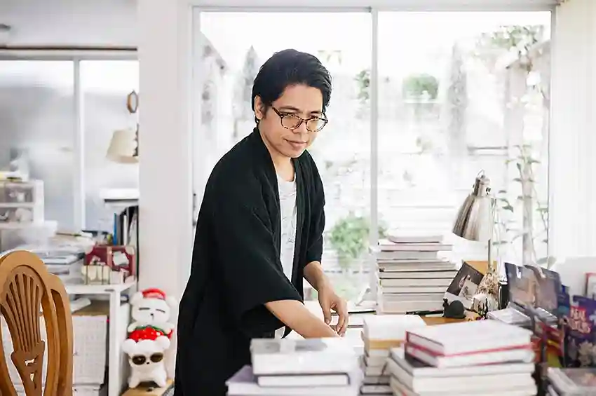 ทรงศีล ทิวสมบุญ นักวาดที่เริ่มจากความรัก เดินทางผ่านถั่วงอกและหัวไฟ สู่แมว 9 ชีวิตที่ไปไกลถึงญี่ปุ่น จีน และเวียดนาม 55 ทรงศีล ทิวสมบุญ4 1